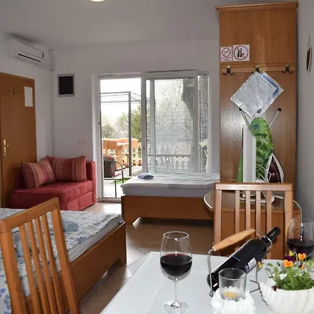 K&d Apartament Novi Vinodolski